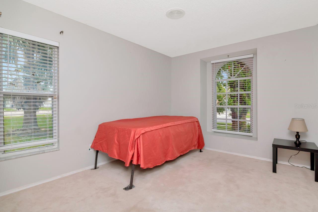 Image 21 of 36 For 314 Fountainview Circle