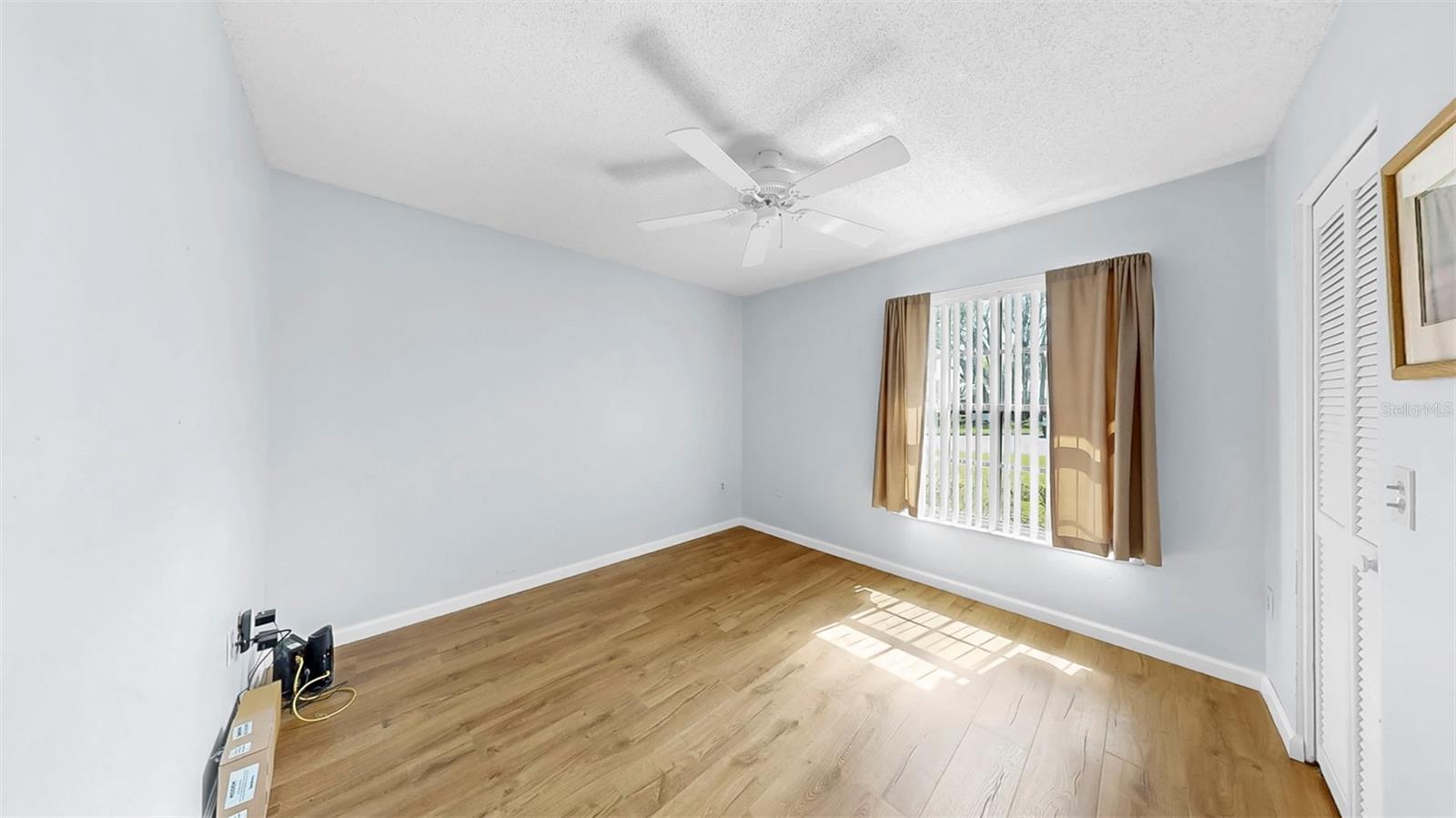 Listing photo id 16 for 4851 Leyte Court