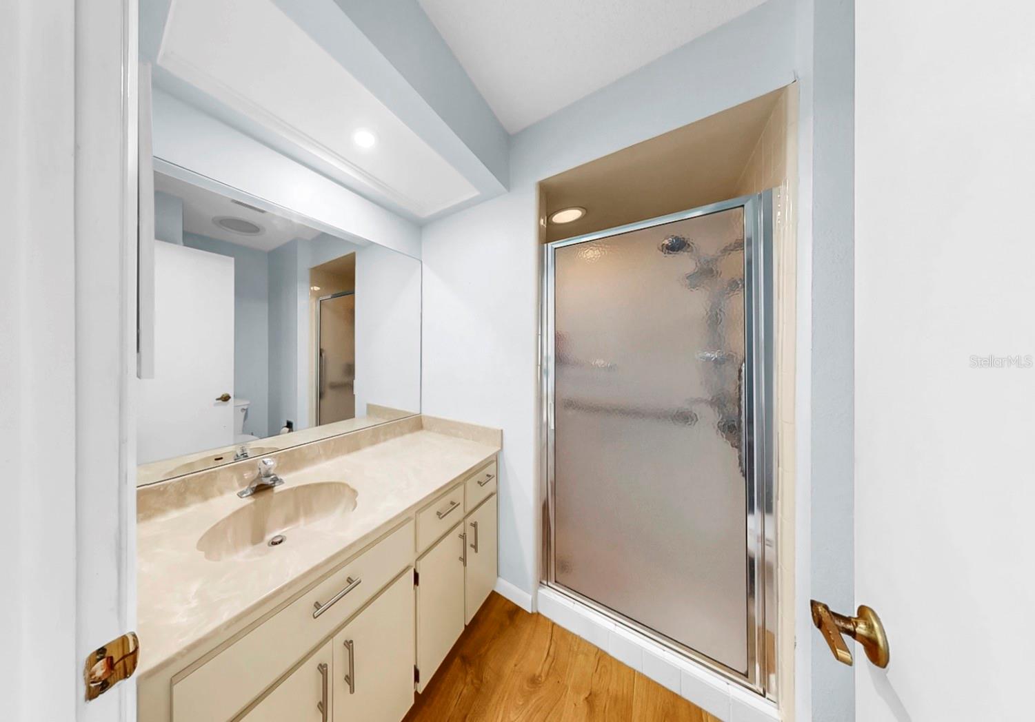 Listing photo id 18 for 4851 Leyte Court