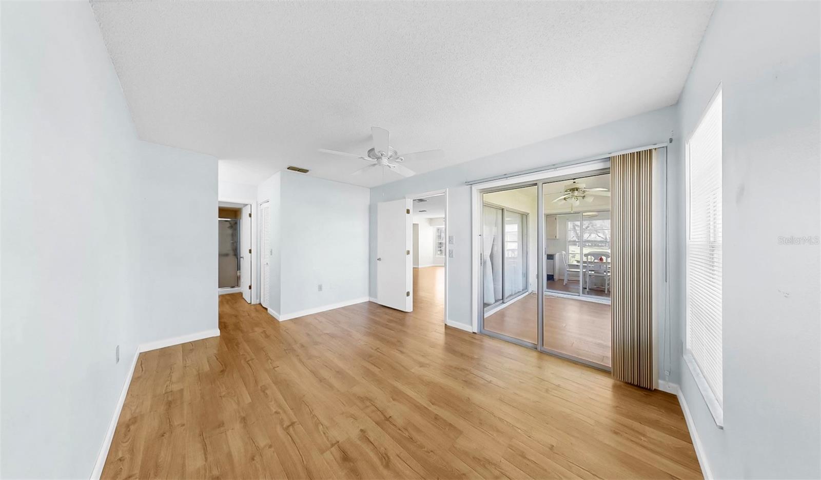 Listing photo id 22 for 4851 Leyte Court