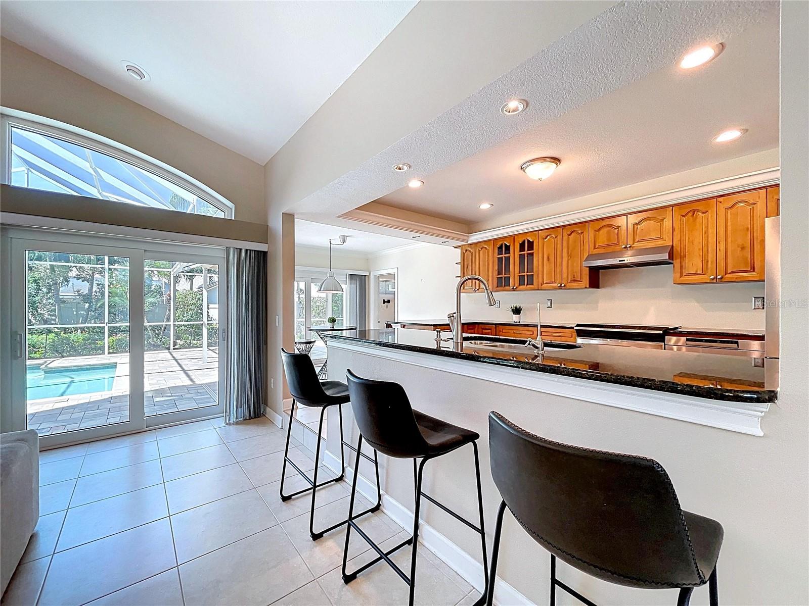 Image 18 of 82 For 2732 Resnik Circle E