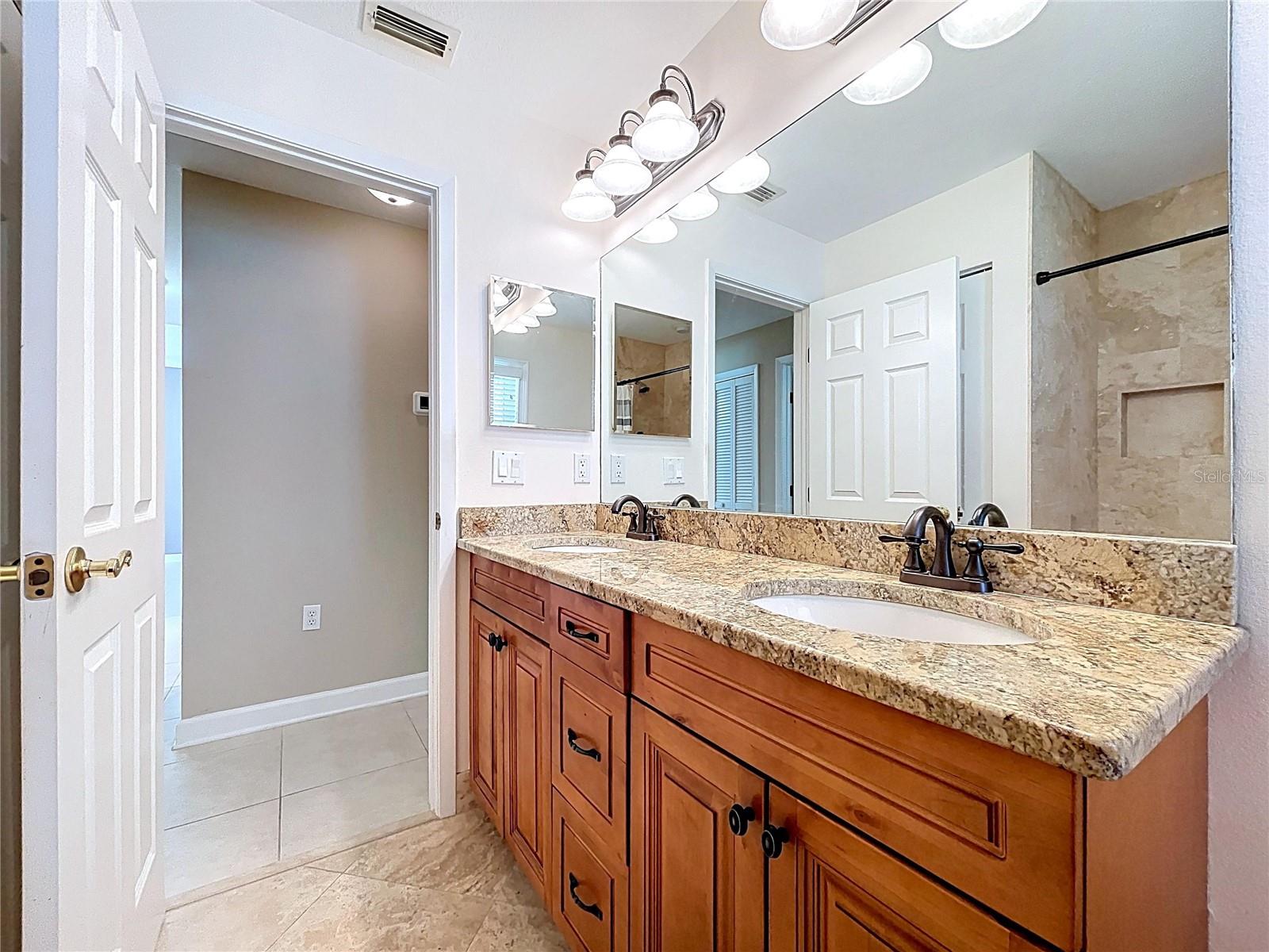 Image 33 of 82 For 2732 Resnik Circle E