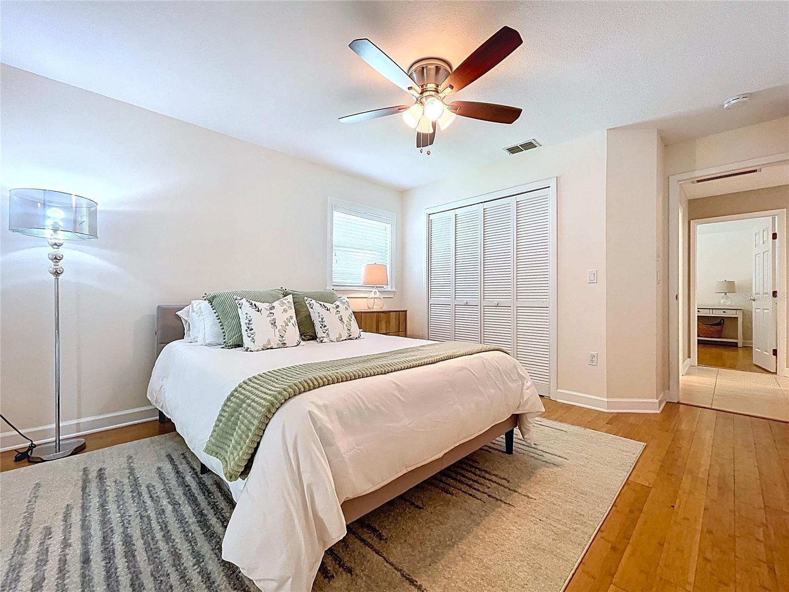 Image 35 of 82 For 2732 Resnik Circle E