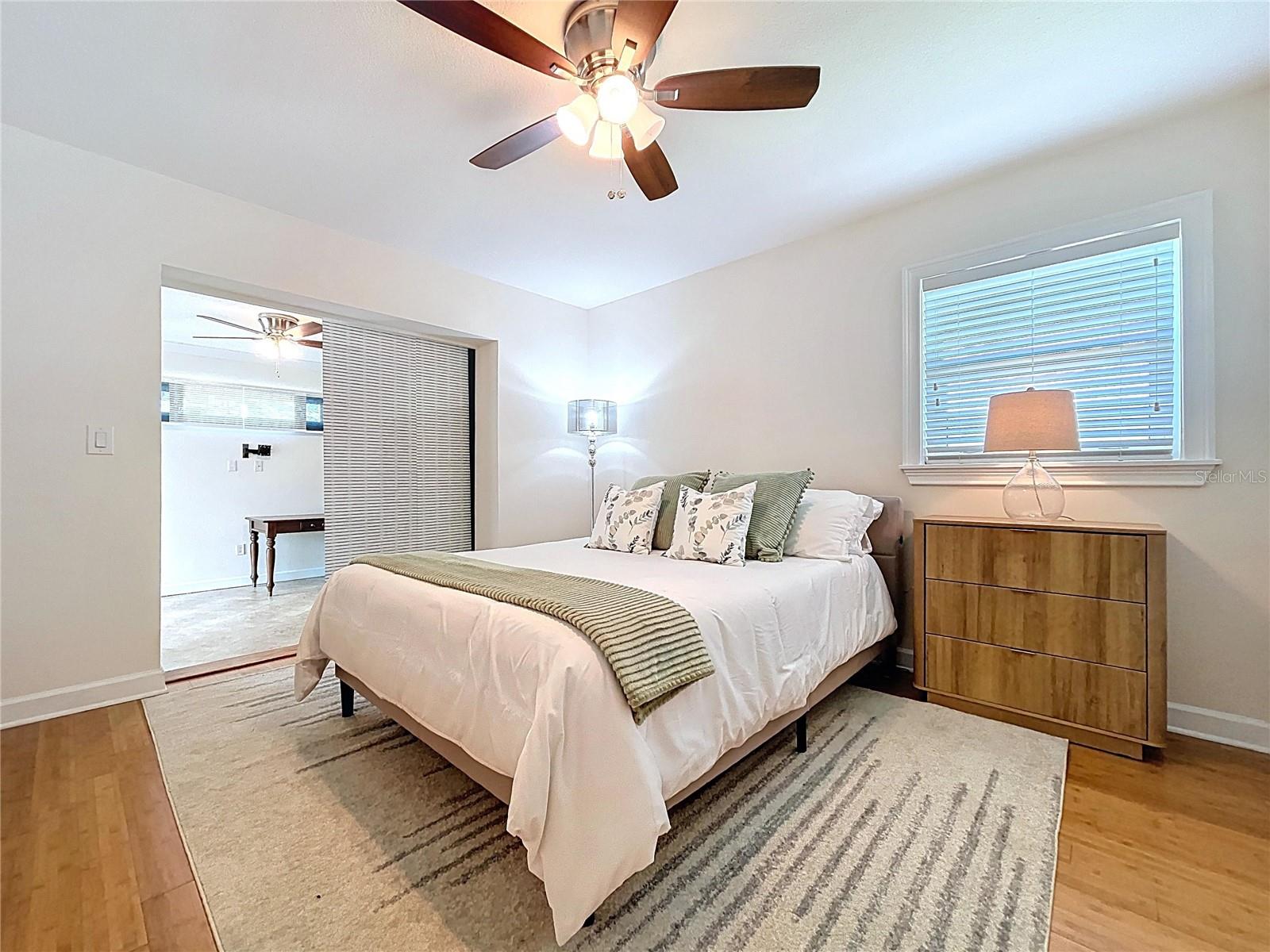 Image 36 of 82 For 2732 Resnik Circle E