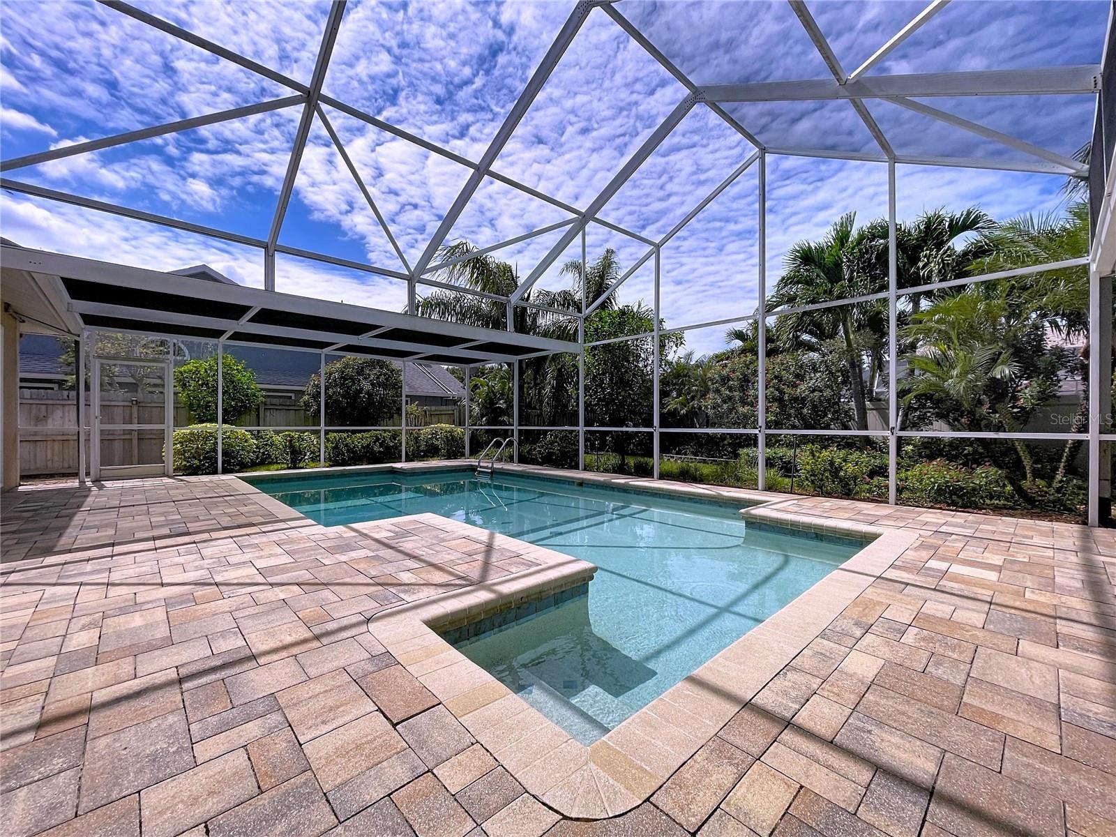 Image 40 of 82 For 2732 Resnik Circle E
