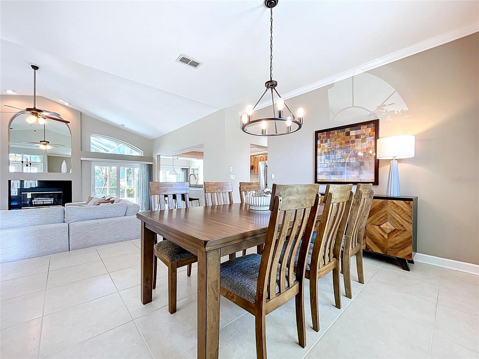 Image 9 of 82 For 2732 Resnik Circle E
