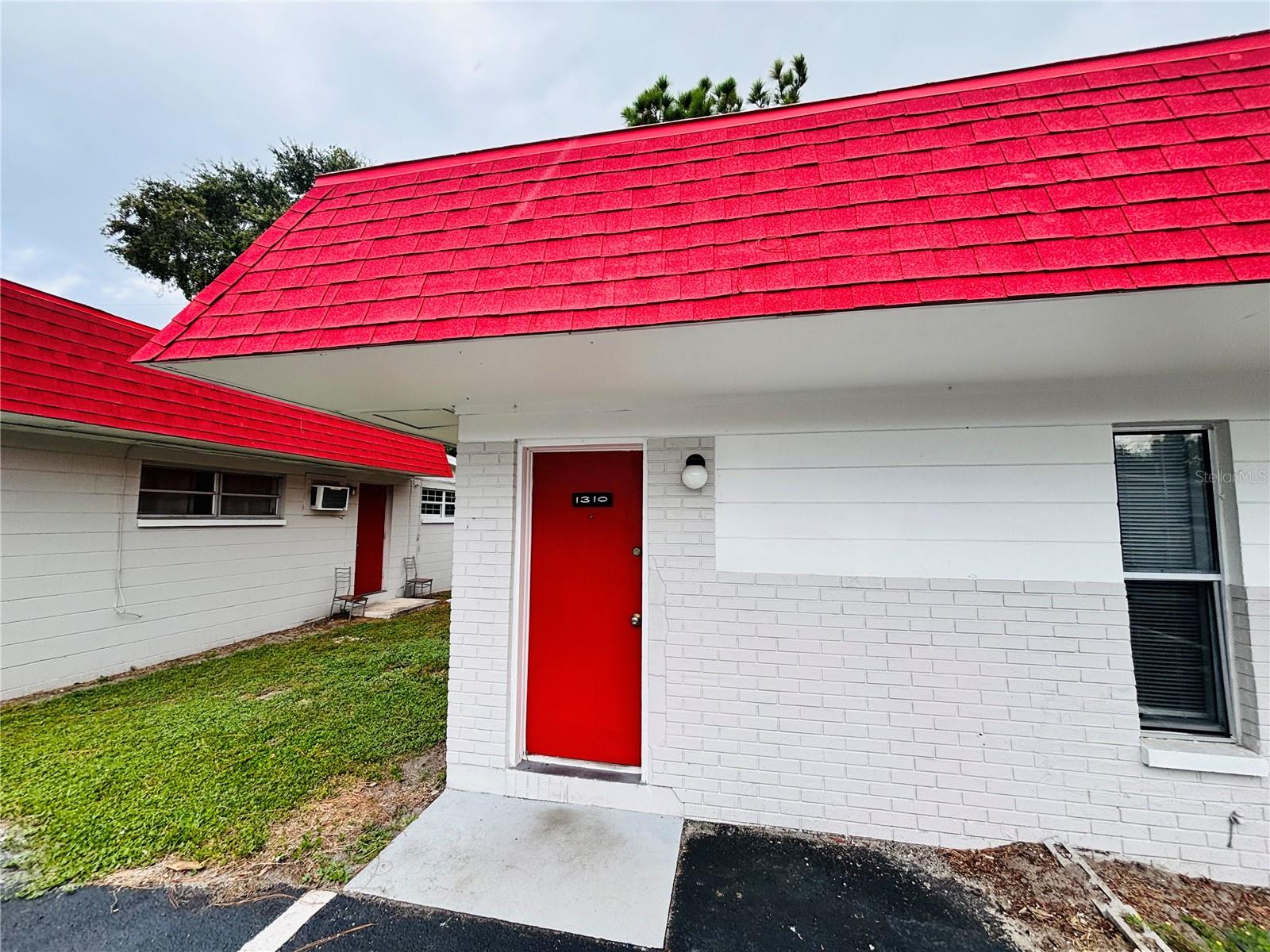 Details for 1310 Lexington Court, TAMPA, FL 33612