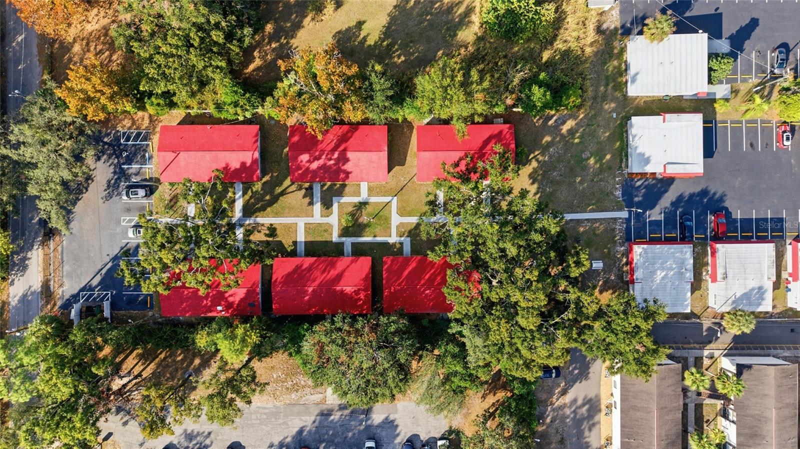 Image 18 of 19 For 1310 Lexington Court