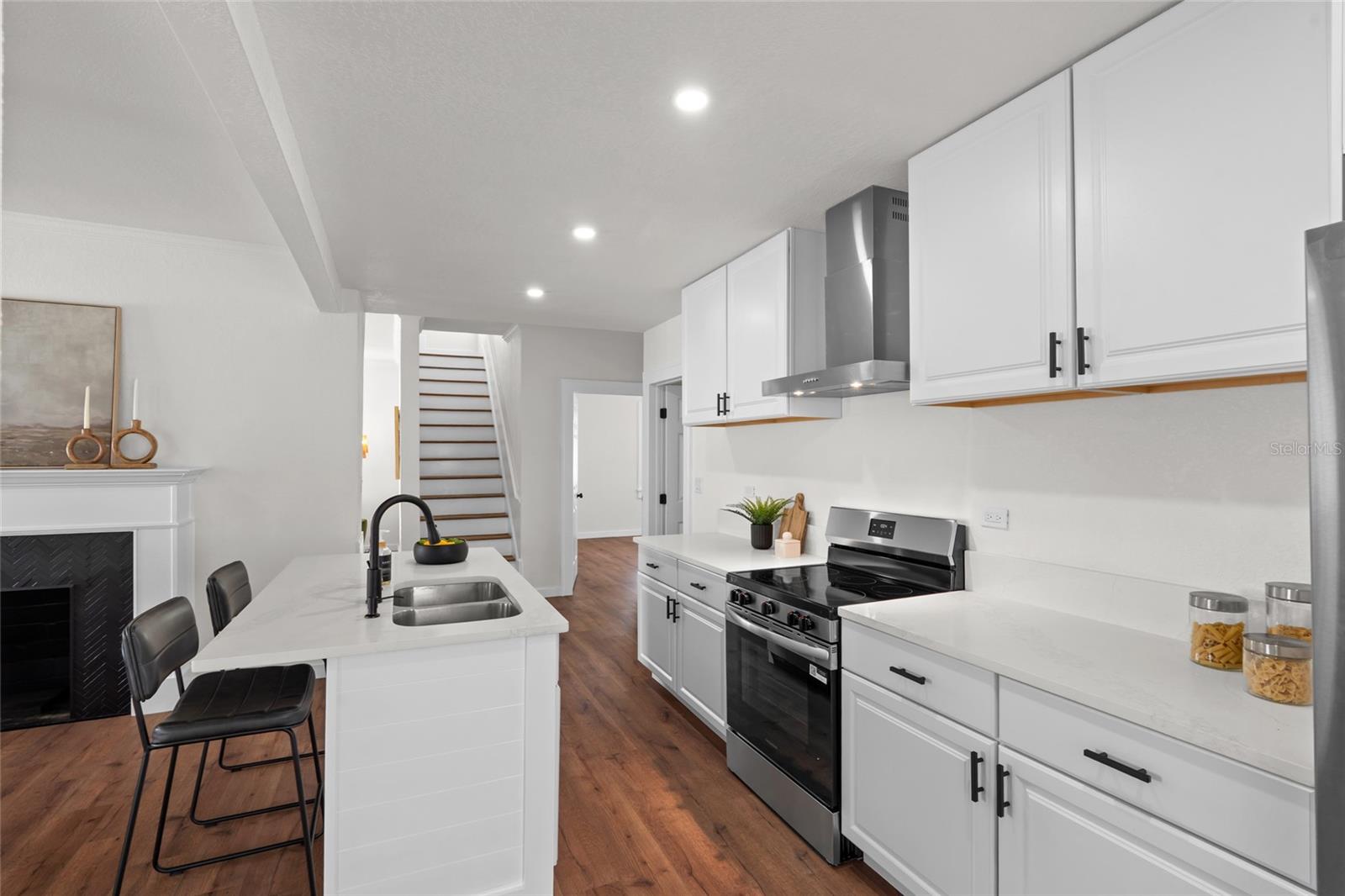 Image 13 of 33 For 4132 4th Street S