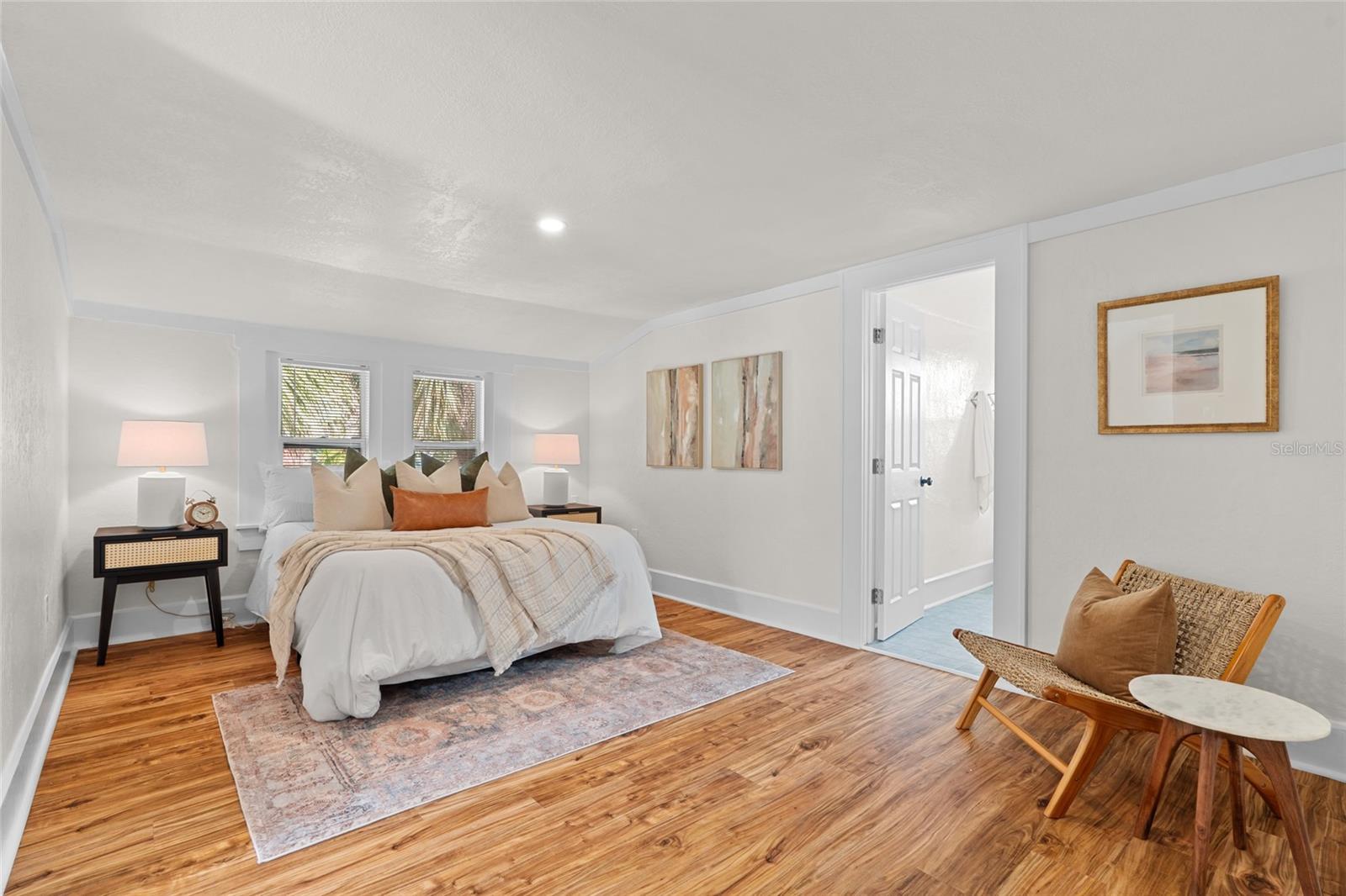 Image 19 of 33 For 4132 4th Street S