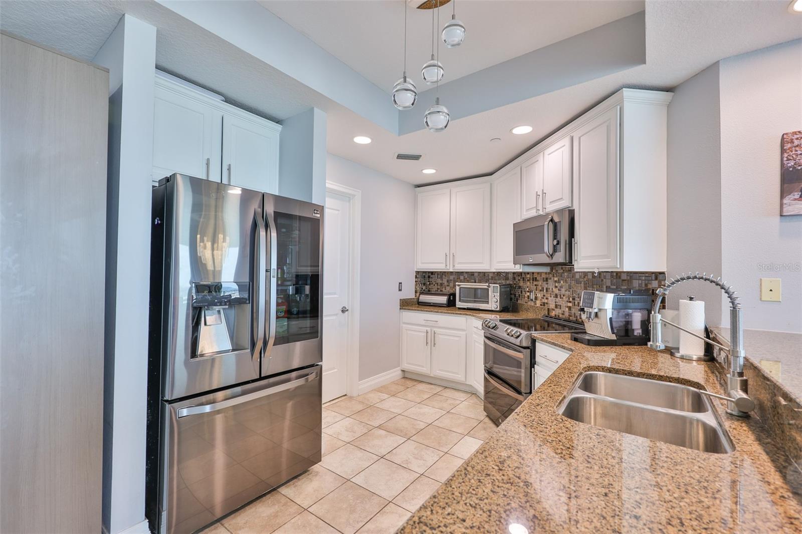 Image 10 of 69 For 1209 Cumberland Avenue 2404