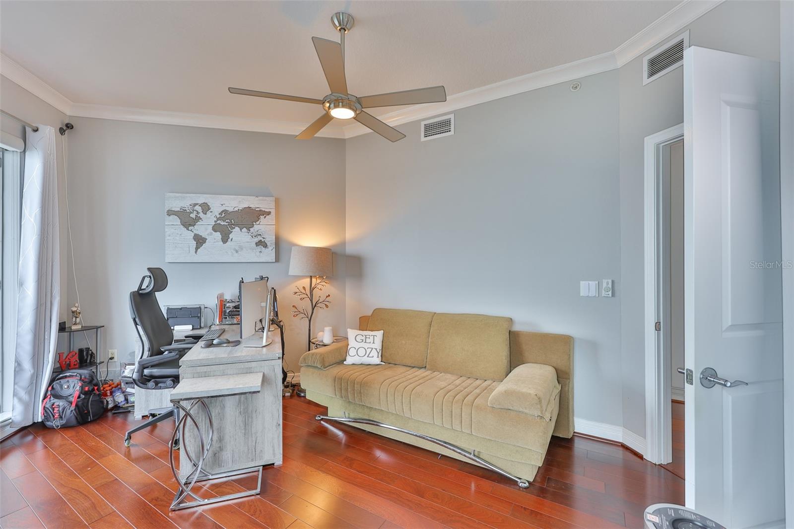 Image 36 of 69 For 1209 Cumberland Avenue 2404