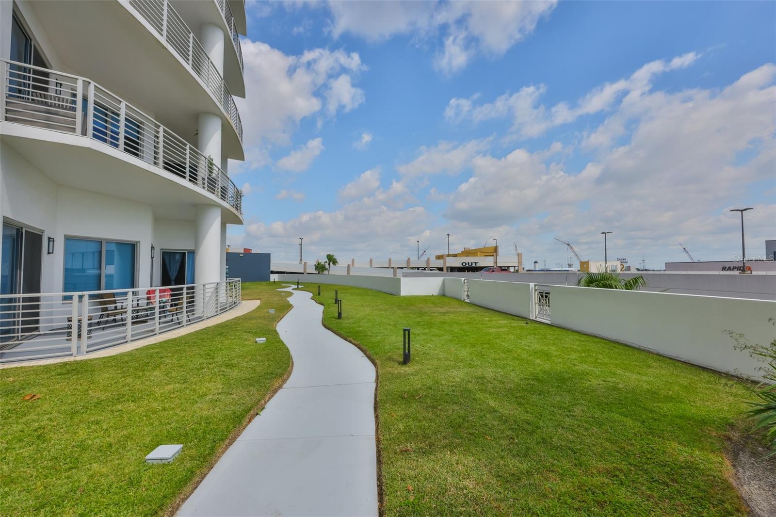 Image 63 of 69 For 1209 Cumberland Avenue 2404