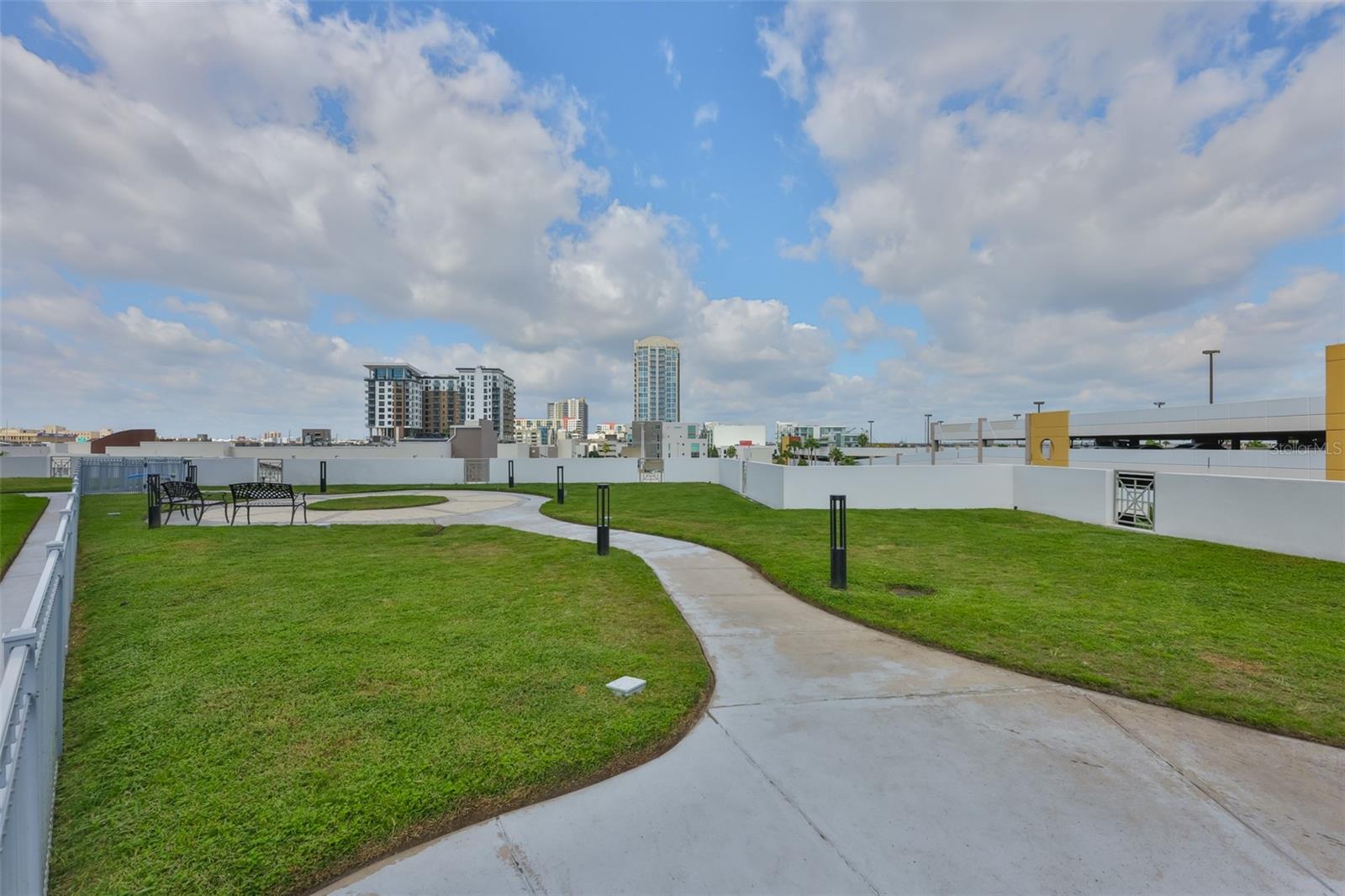 Image 64 of 69 For 1209 Cumberland Avenue 2404