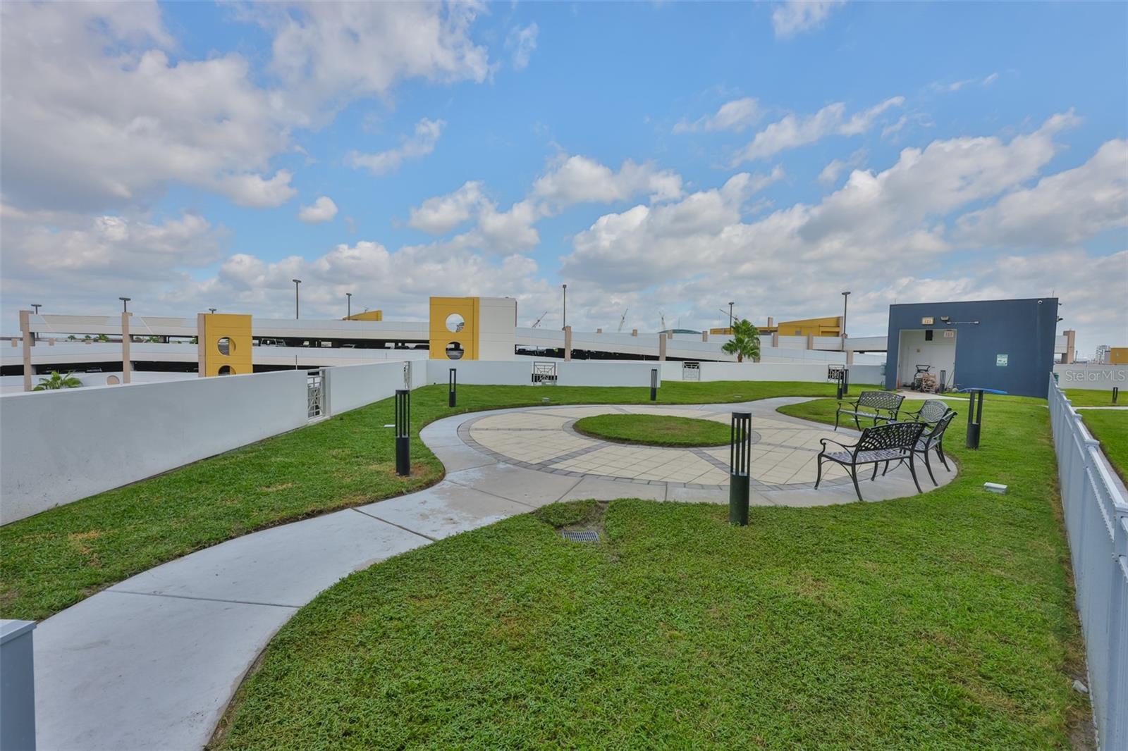 Image 65 of 69 For 1209 Cumberland Avenue 2404