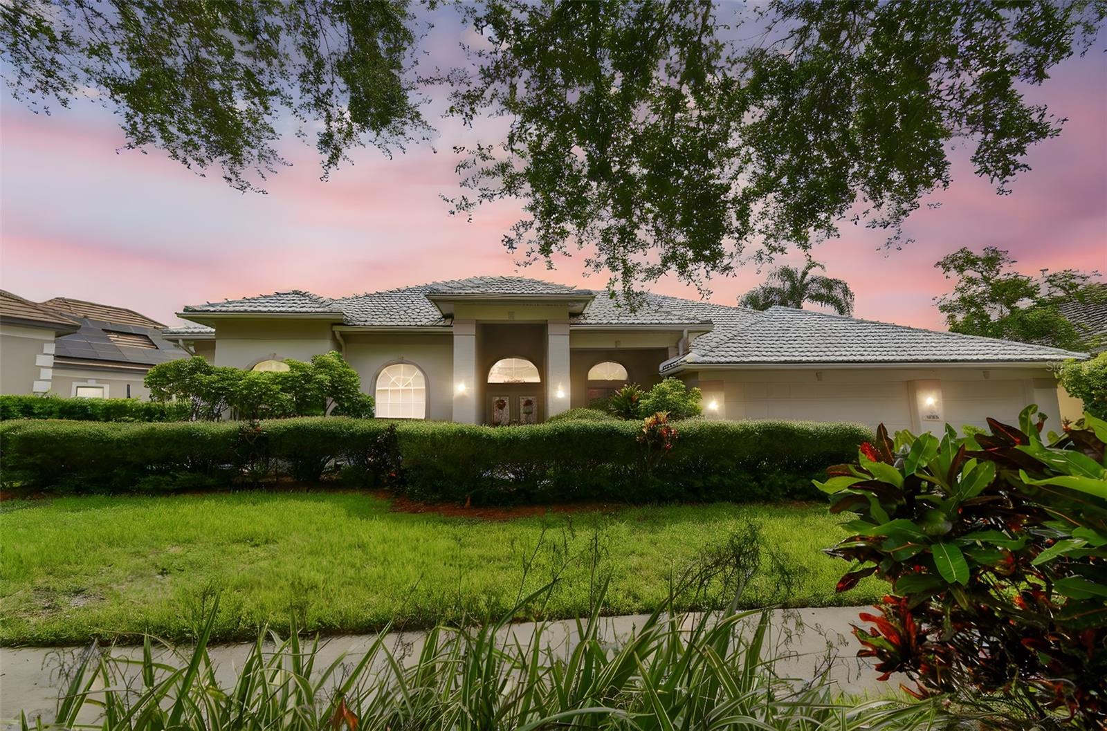 Image 2 of 30 For 8675 Buttonwood Lane N