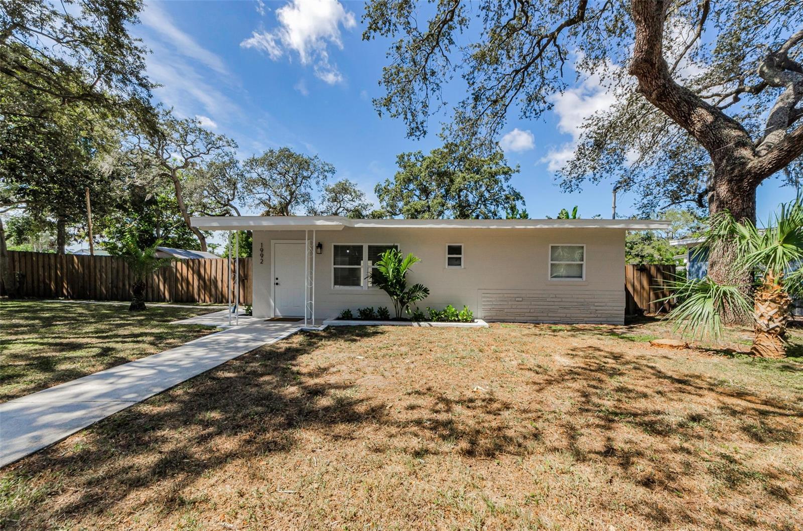 Image 4 of 55 For 1992 Carolina Avenue