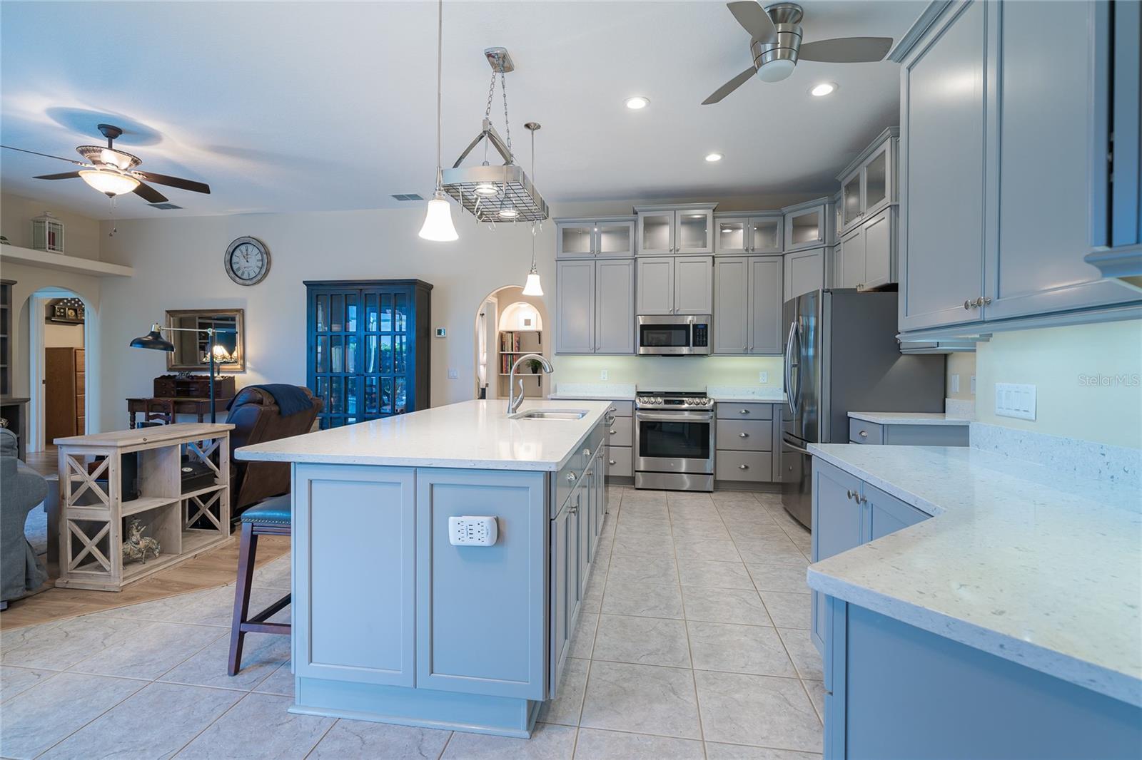 Image 11 of 48 For 6505 Huntington Drive