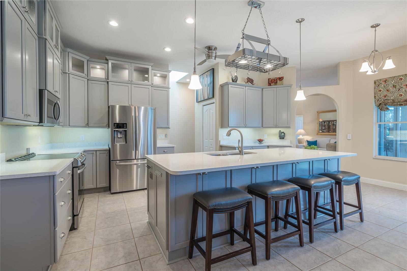 Image 13 of 48 For 6505 Huntington Drive