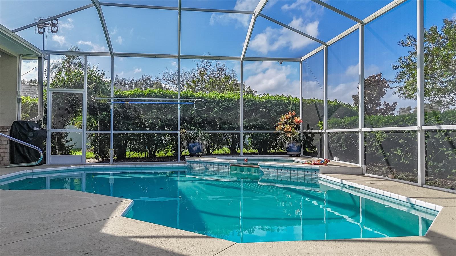 Image 33 of 48 For 6505 Huntington Drive