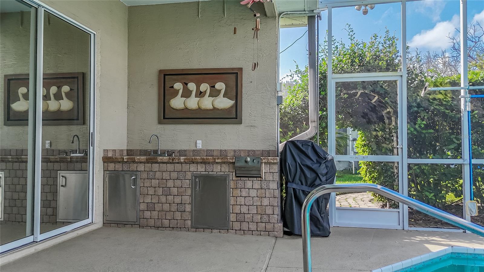 Image 34 of 48 For 6505 Huntington Drive