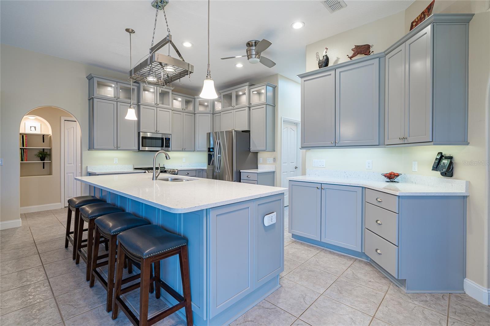 Image 8 of 48 For 6505 Huntington Drive
