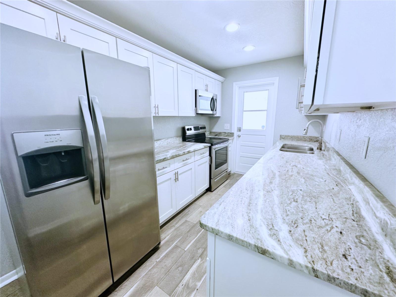 Image 3 of 5 For 2878 26th Avenue N