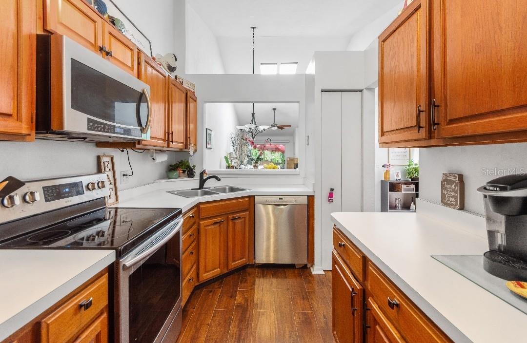 Image 2 of 23 For 811 50th Way