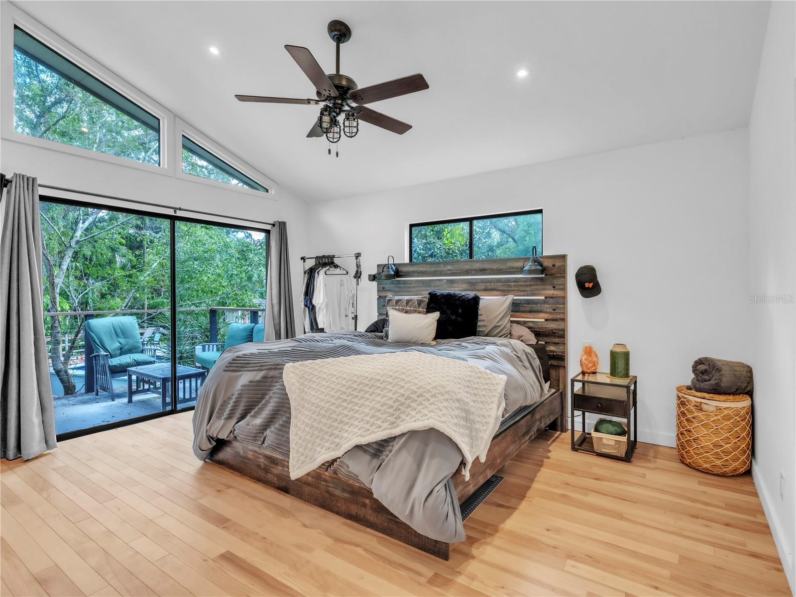 Image 15 of 37 For 43 Hamilton Heath Drive