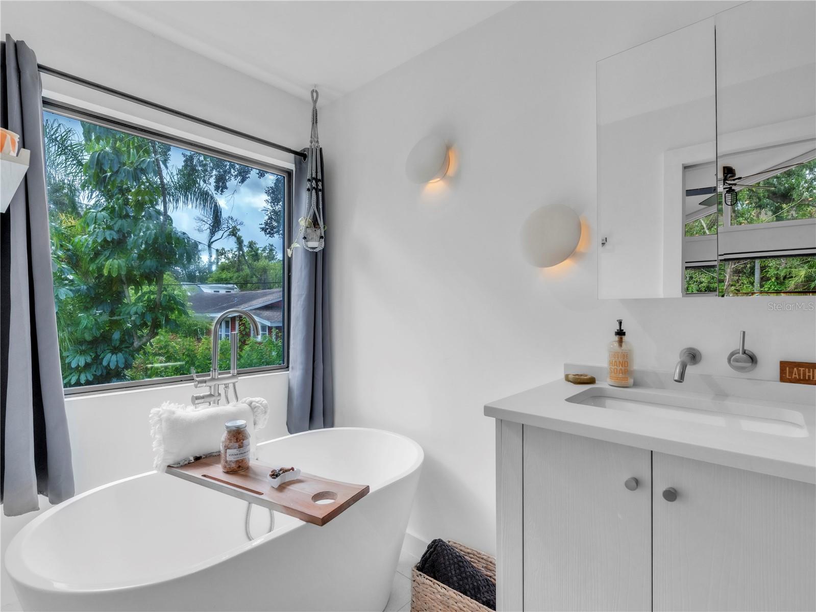 Image 19 of 37 For 43 Hamilton Heath Drive