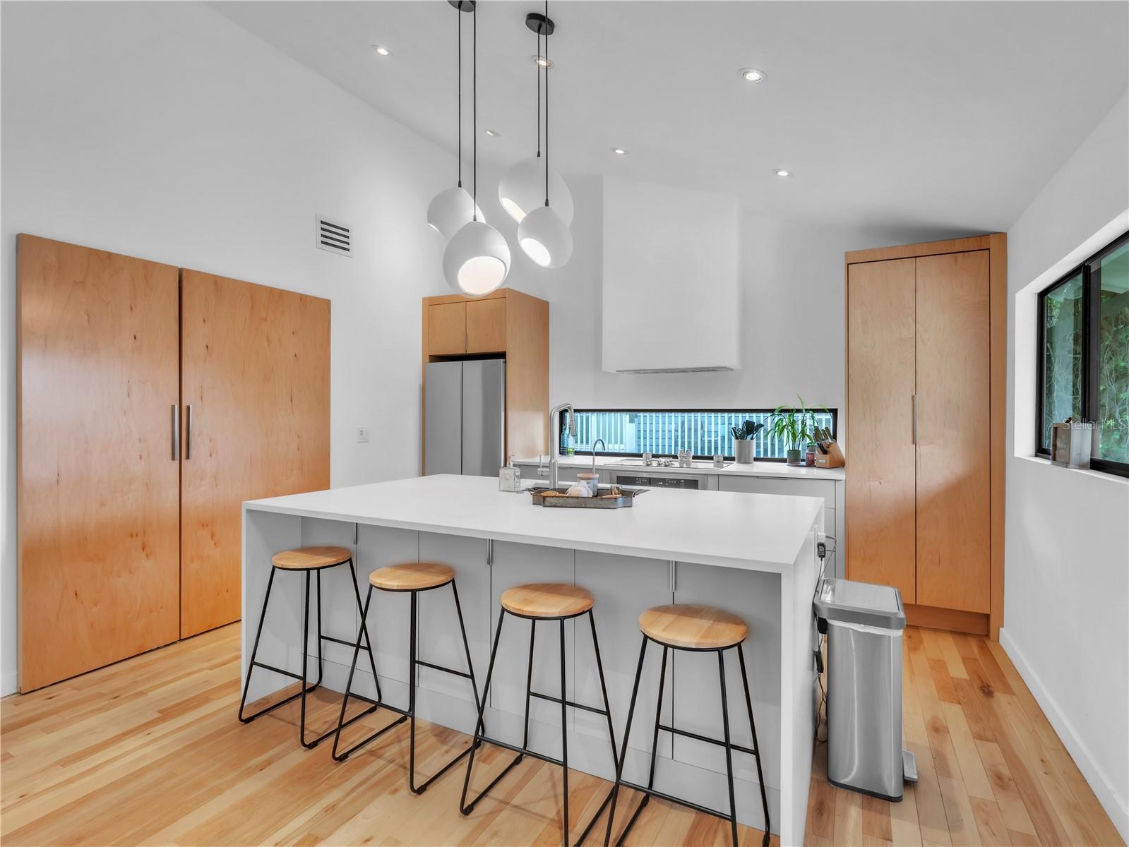 Image 7 of 37 For 43 Hamilton Heath Drive