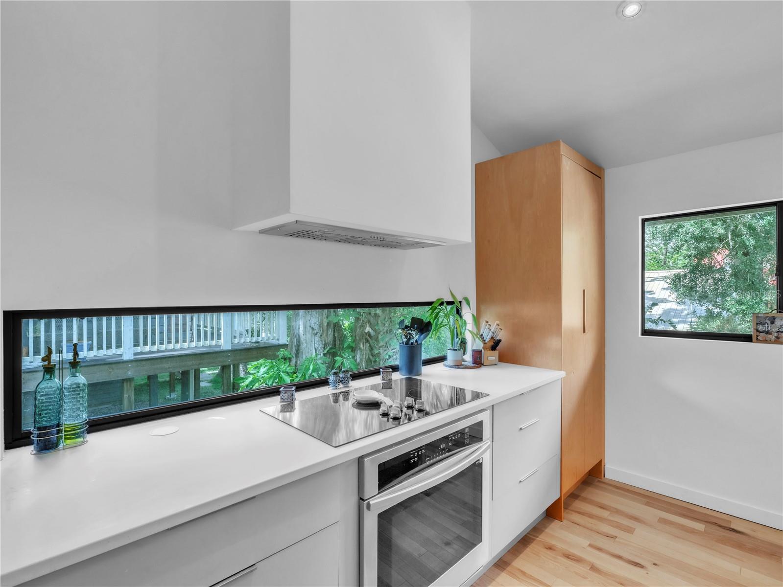 Image 8 of 37 For 43 Hamilton Heath Drive