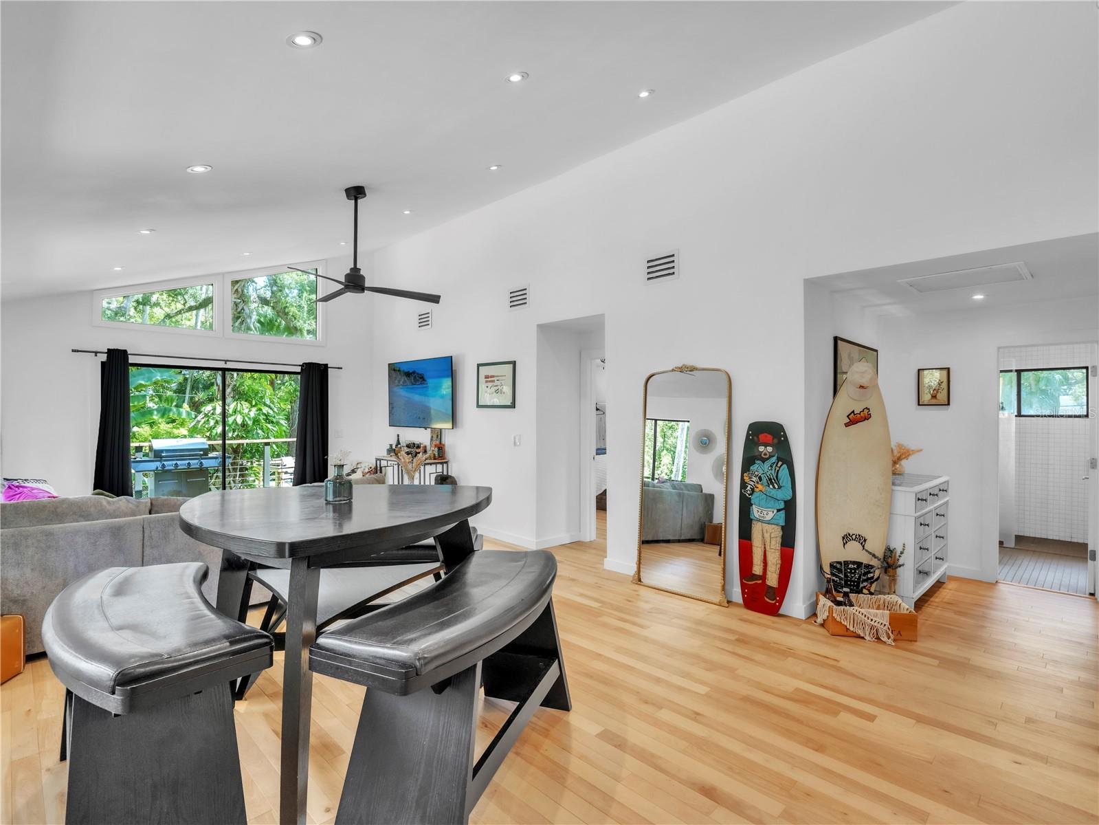 Image 9 of 37 For 43 Hamilton Heath Drive