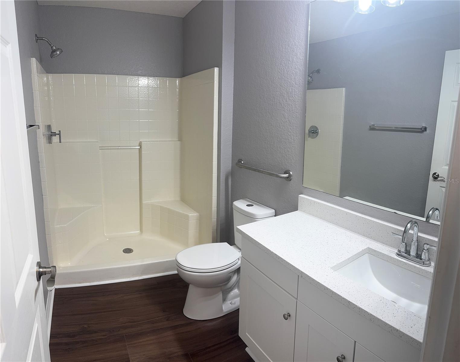 Image 11 of 17 For 1133 Avenue E