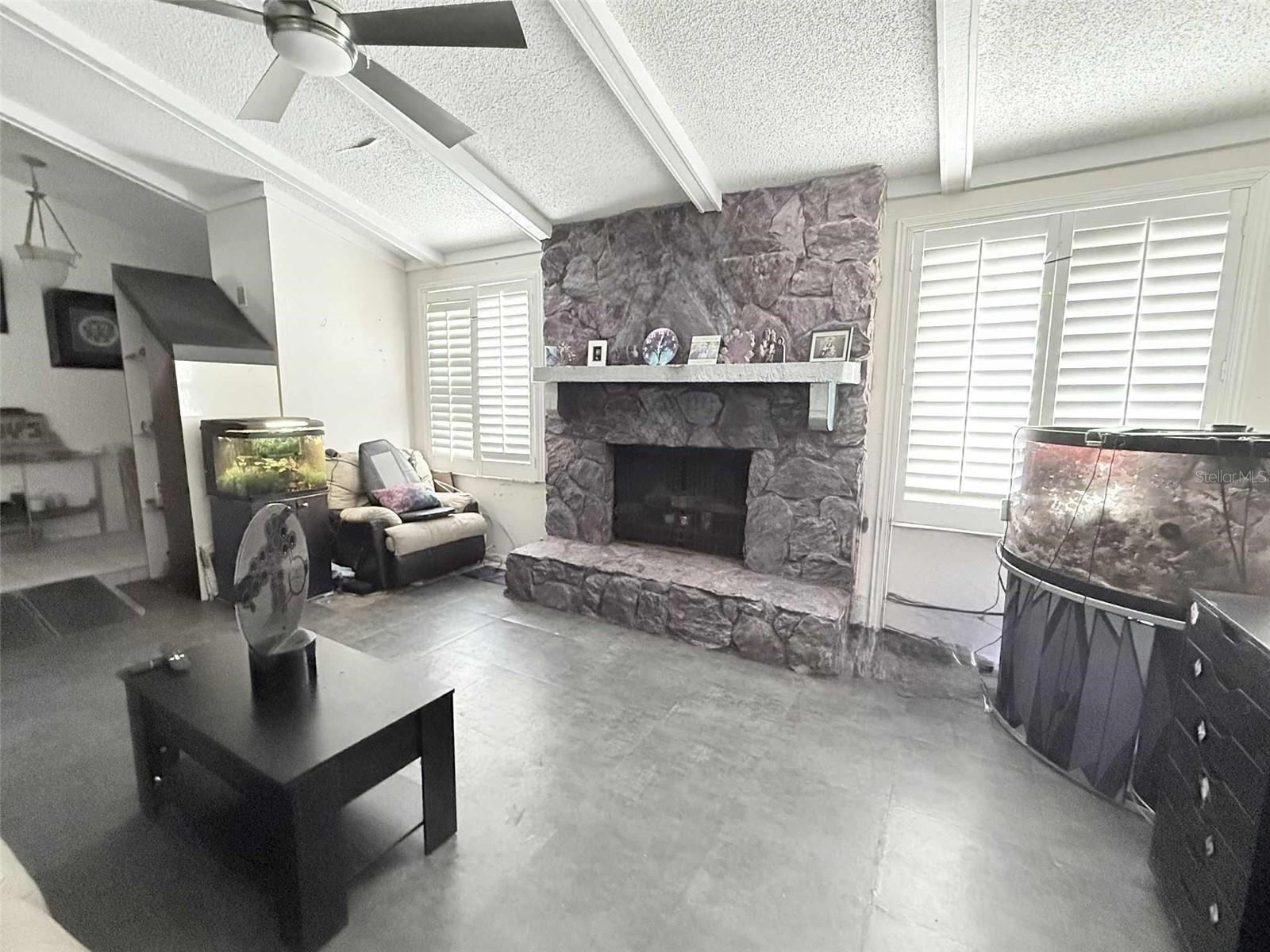 Image 6 of 14 For 10189 133rd Court