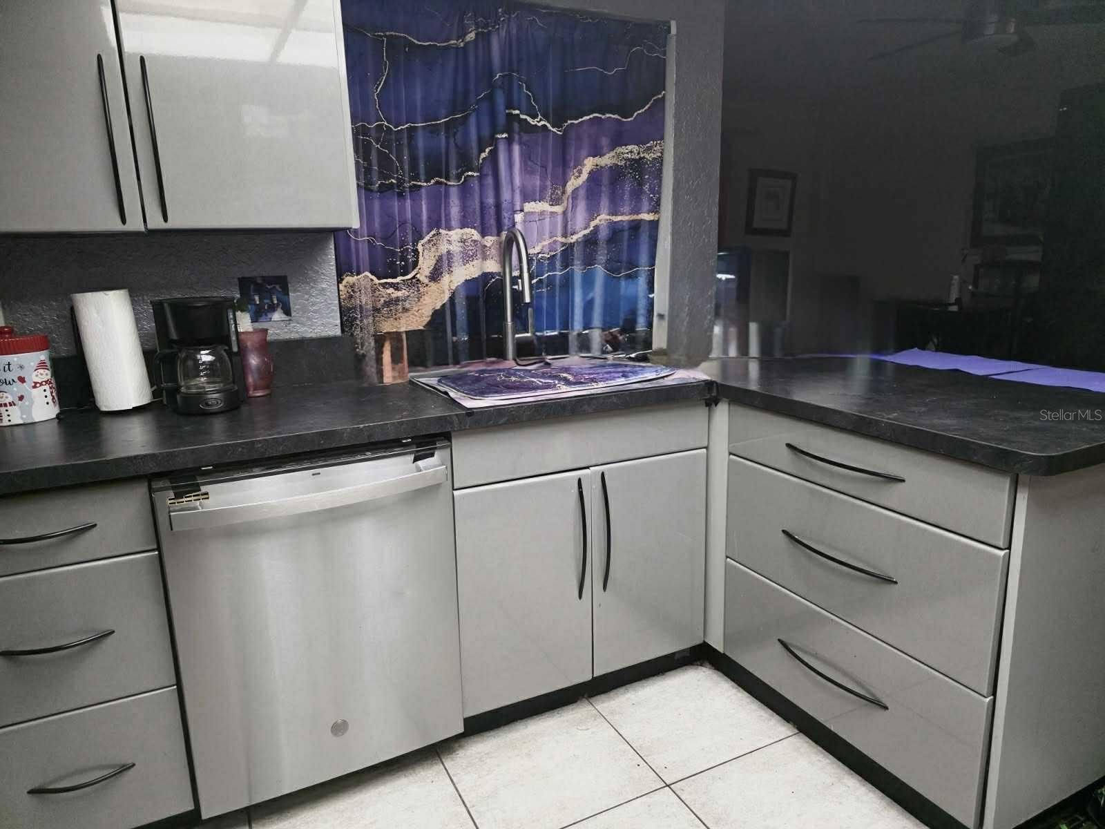 Image 8 of 14 For 10189 133rd Court