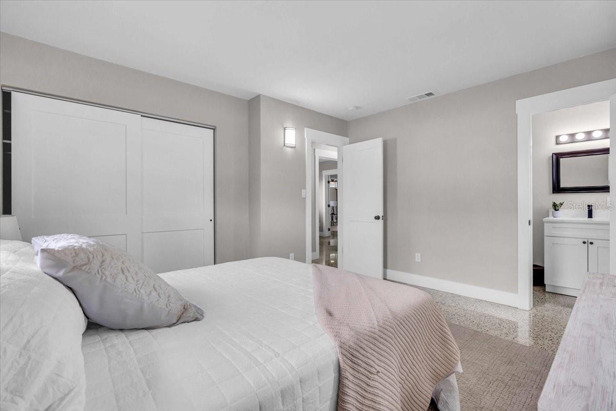 Image 16 of 29 For 3002 58th Street S