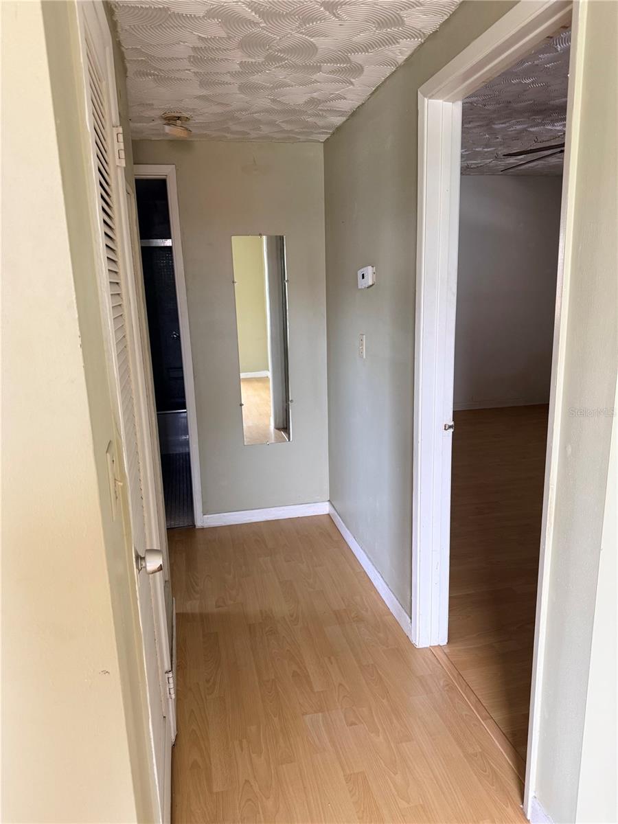 Image 11 of 24 For 5900 21st Street N 10