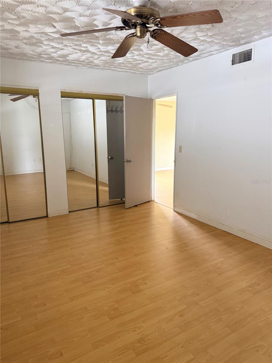 Image 16 of 24 For 5900 21st Street N 10