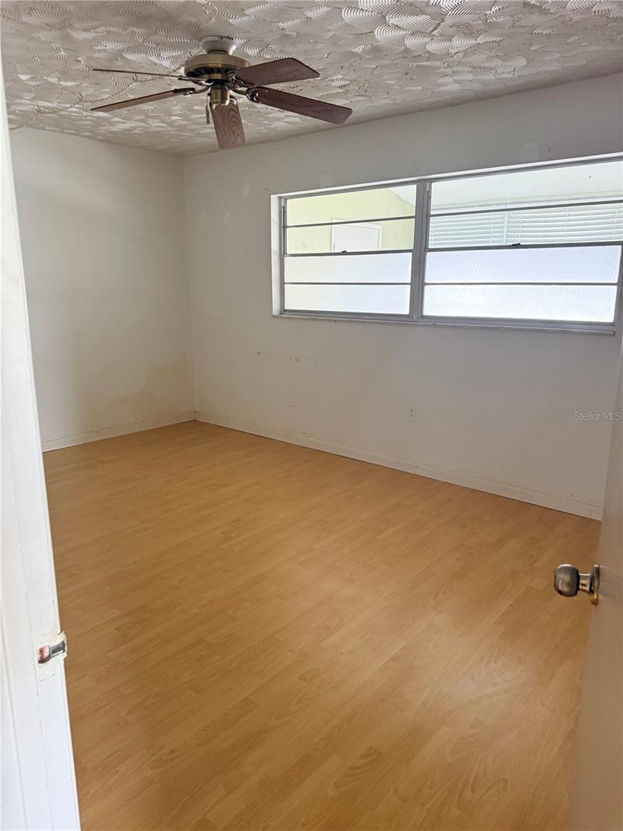 Image 17 of 24 For 5900 21st Street N 10