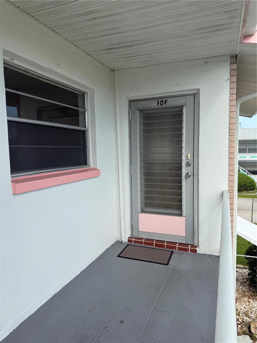 Image 3 of 24 For 5900 21st Street N 10