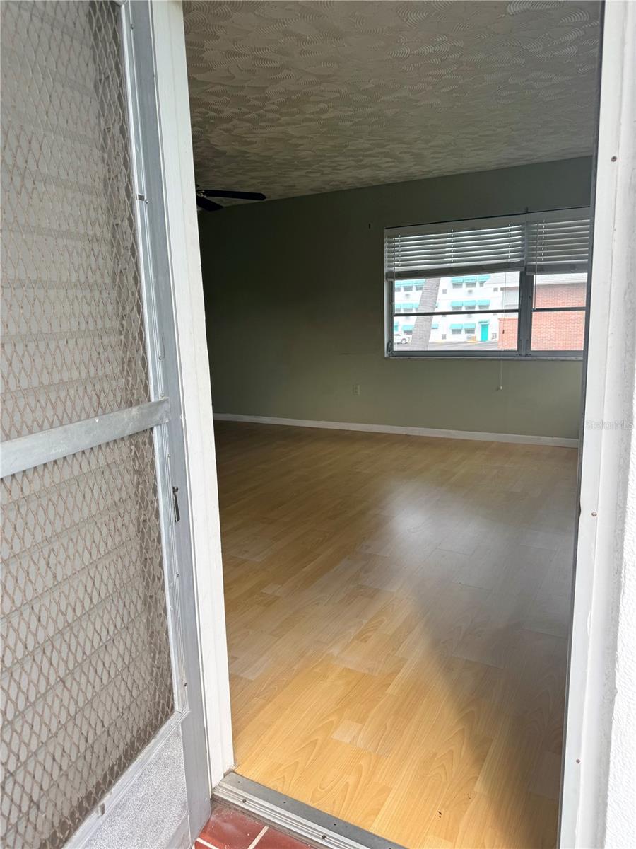 Image 5 of 24 For 5900 21st Street N 10