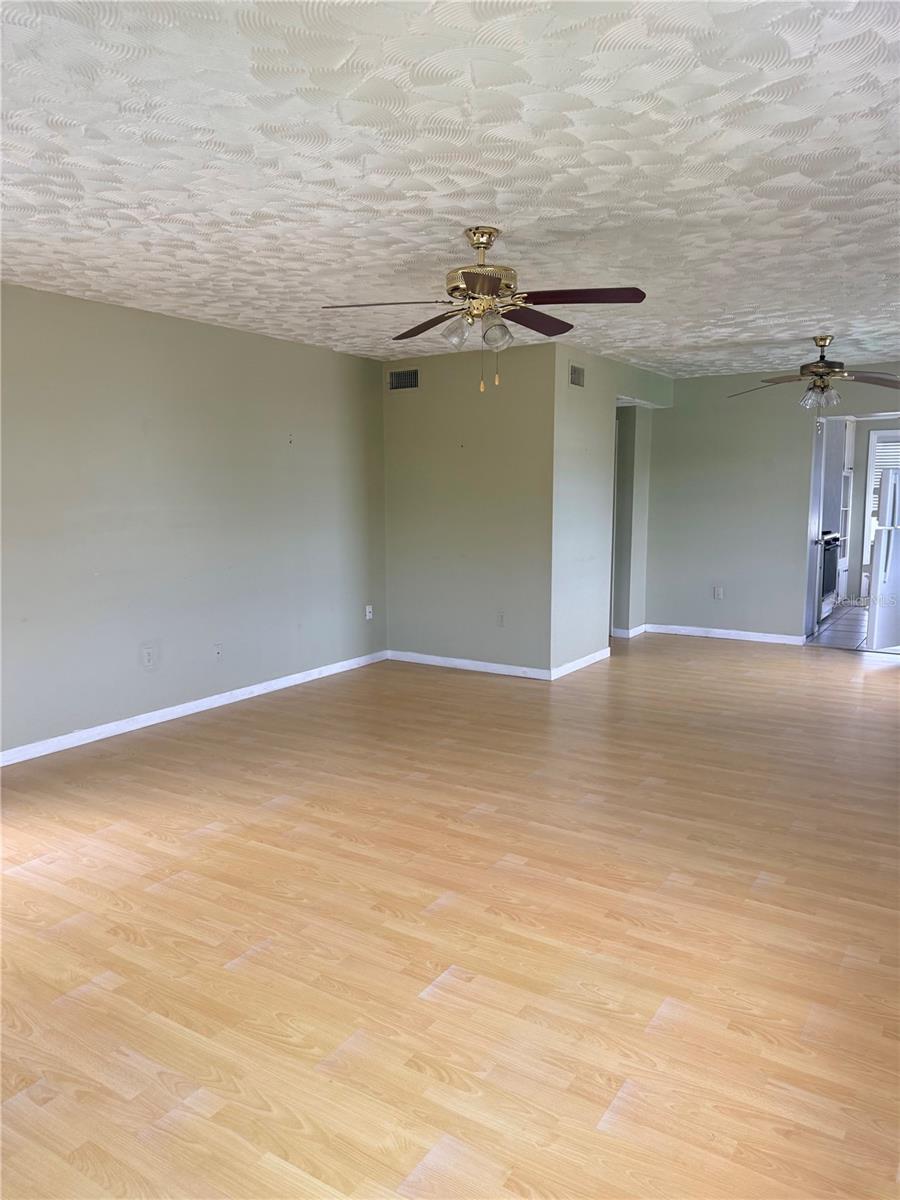 Image 7 of 24 For 5900 21st Street N 10