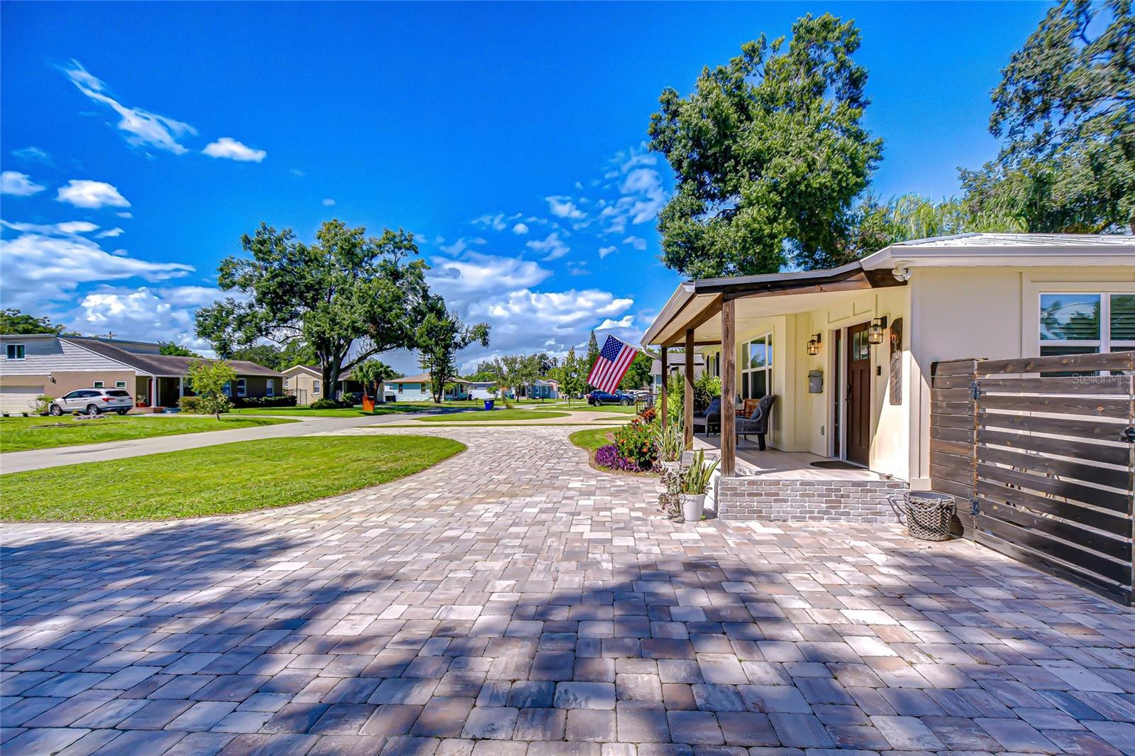 Image 7 of 59 For 1013 Berry Avenue