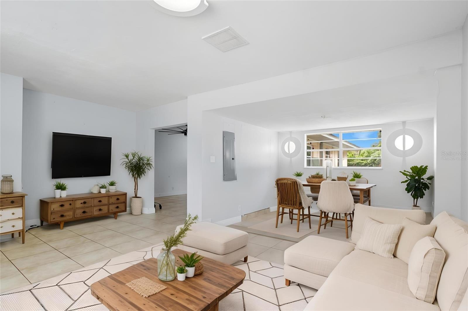 Image 4 of 29 For 3806 Matanzas Avenue