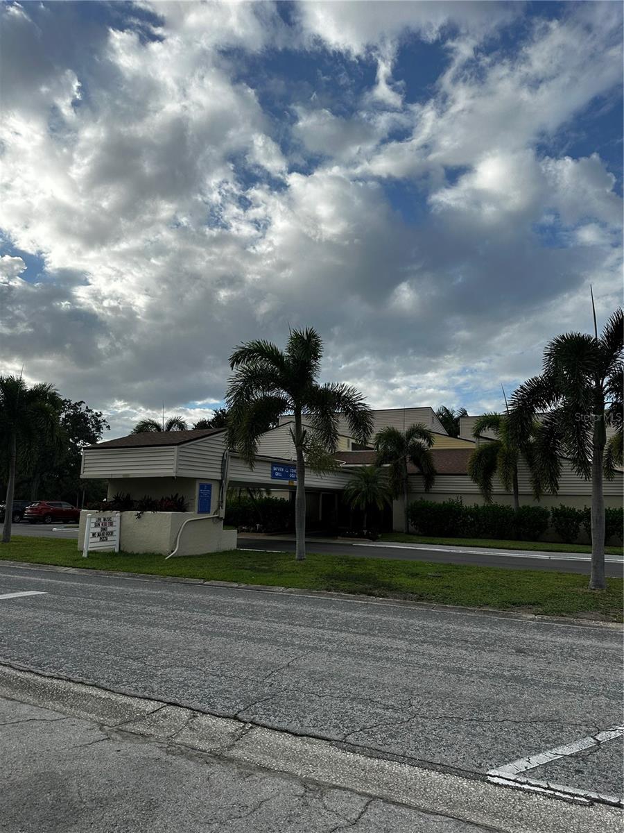 Image 30 of 35 For 800 Cove Cay Drive 4f