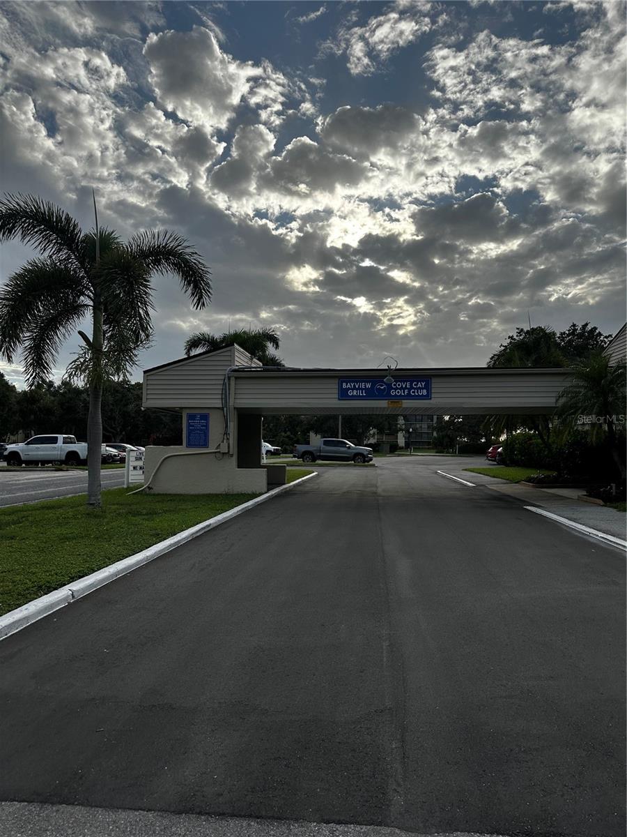 Image 31 of 35 For 800 Cove Cay Drive 4f