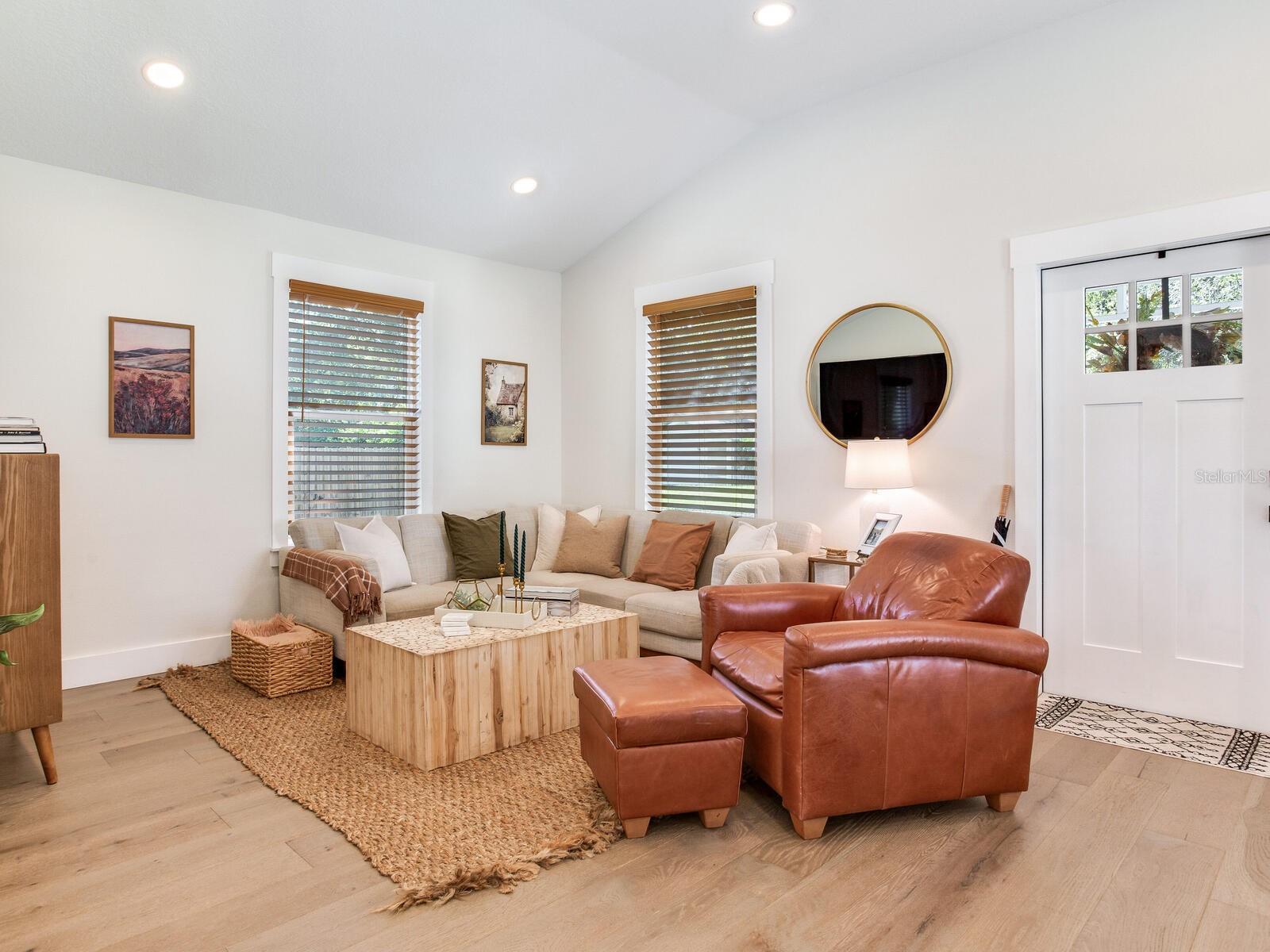 Image 11 of 42 For 207 Idlewild Avenue