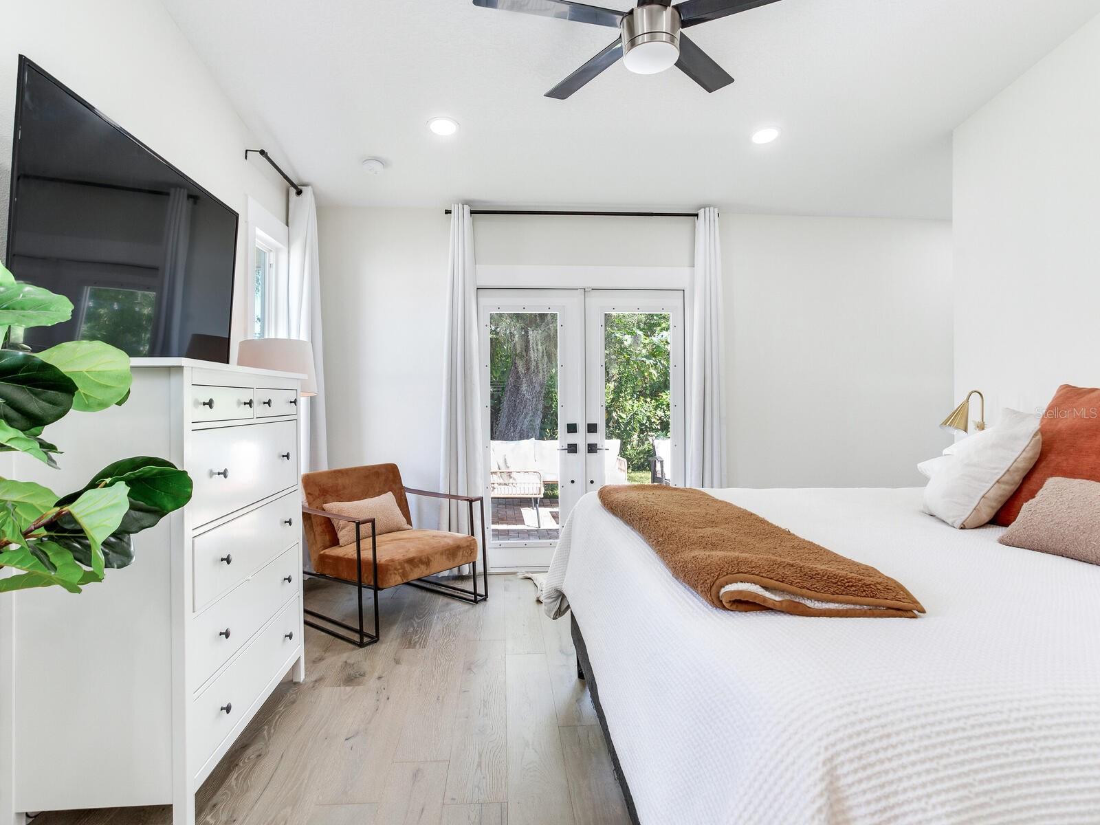Image 33 of 42 For 207 Idlewild Avenue
