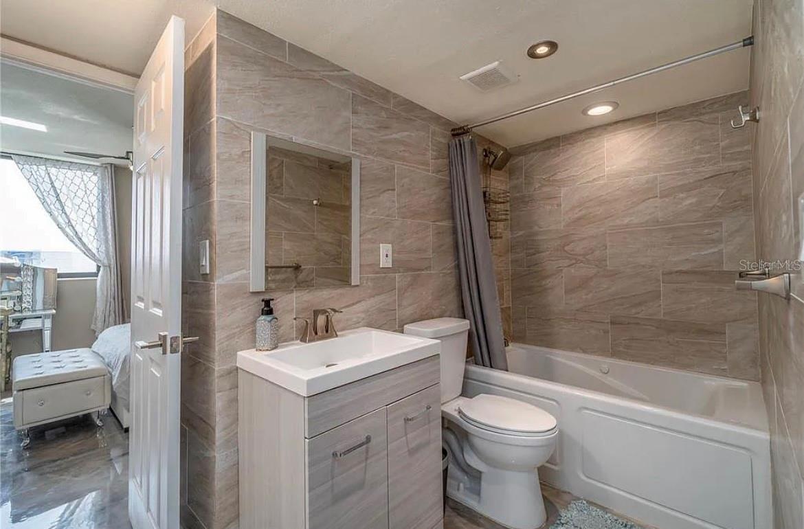 Image 10 of 44 For 3006 Caring Way 410